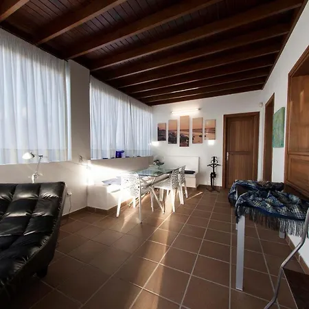 Marina Deluxe & Pool Villa Playa Blanca (Lanzarote)