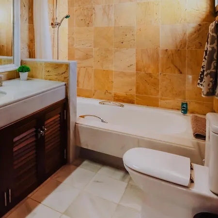 Marina Deluxe & Pool Willa Playa Blanca (Lanzarote)