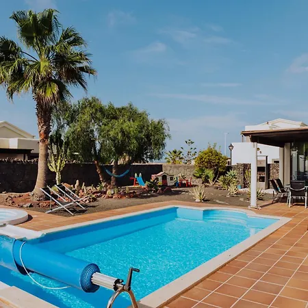 Villa Marina Deluxe & Pool