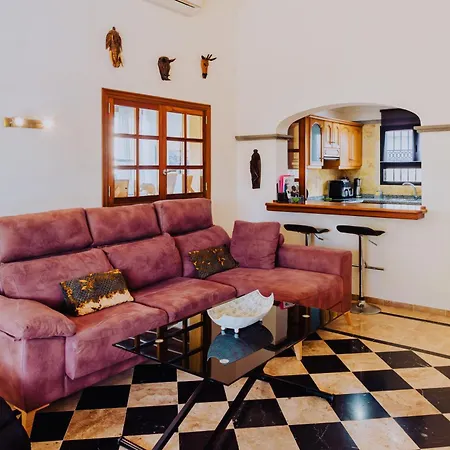 Villa Marina Deluxe & Pool
