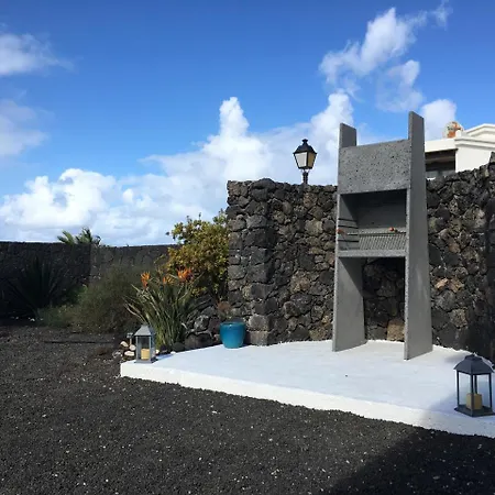 Villa Marina Deluxe & Pool Playa Blanca (Lanzarote)