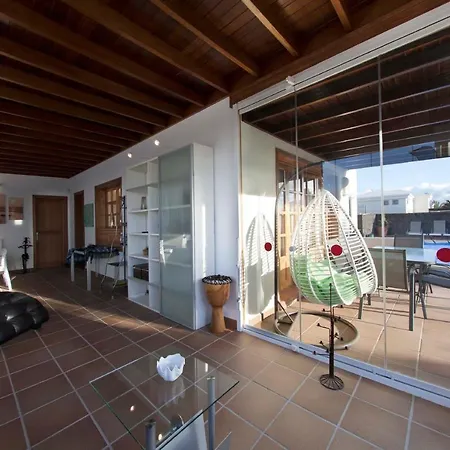 Marina Deluxe & Pool Willa Playa Blanca (Lanzarote)