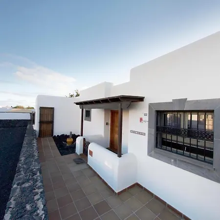 Marina Deluxe & Pool Playa Blanca (Lanzarote)