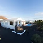 Marina Deluxe & Pool Βίλα *
