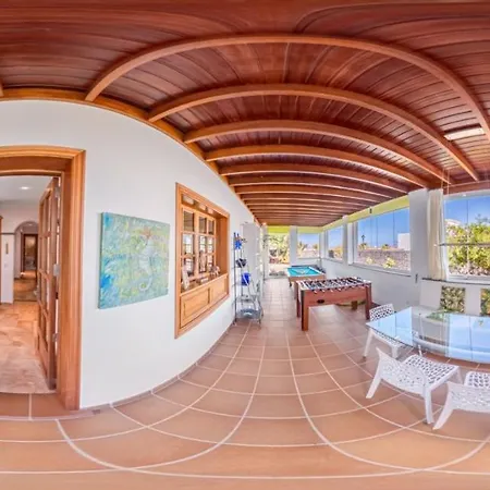 Marina Deluxe & Pool Vila *