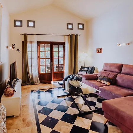 Villa Marina Deluxe & Pool Playa Blanca (Lanzarote)