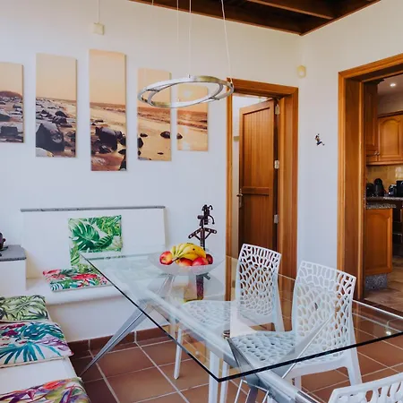 Marina Deluxe & Pool Playa Blanca (Lanzarote)