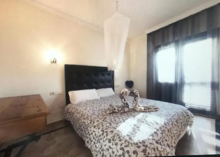 Marina Deluxe & Pool فيلة بلايا بلانكا