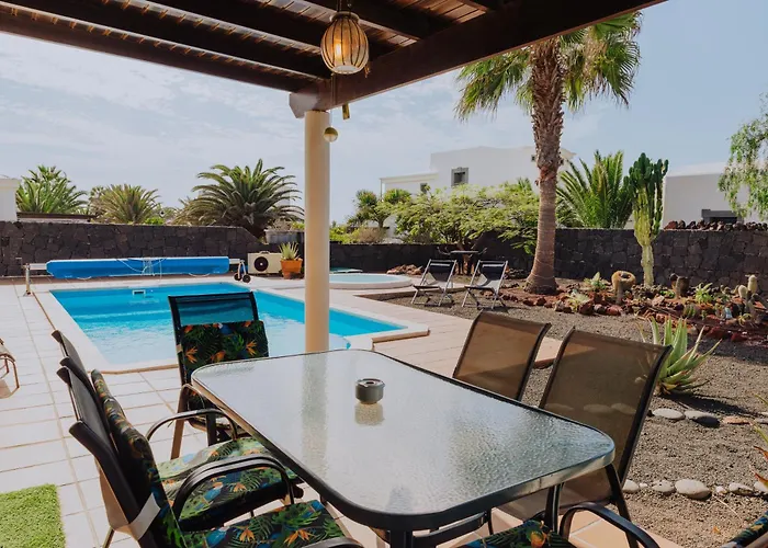 Villa Marina Deluxe & Pool