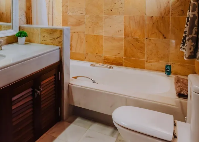 Marina Deluxe & Pool فيلة بلايا بلانكا