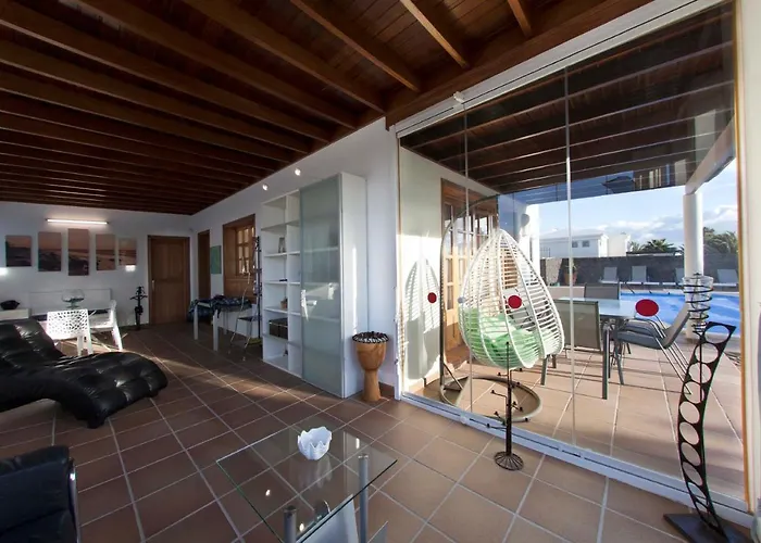 Marina Deluxe & Pool فيلة بلايا بلانكا