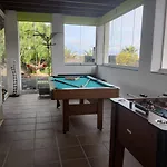 Villa Marina Deluxe & Pool *
