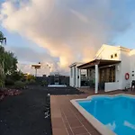Villa Marina Deluxe & Pool *