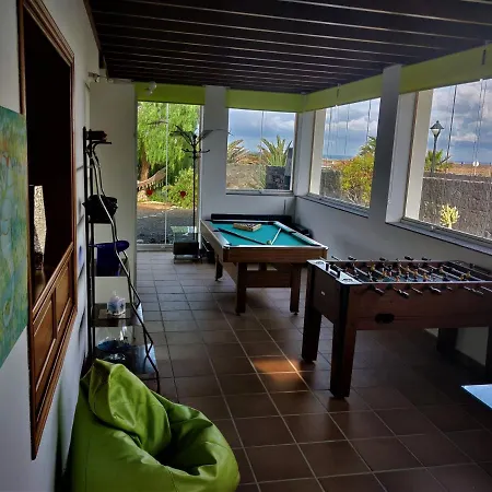 Villa Marina Deluxe & Pool Playa Blanca (Lanzarote)