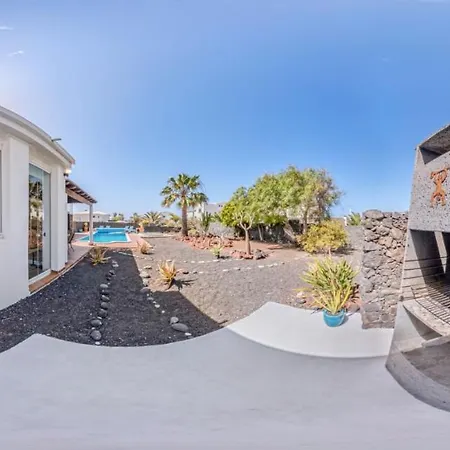 Marina Deluxe&spa Pool *