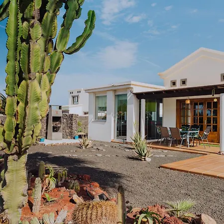 Marina Deluxe & Pool Βίλα *