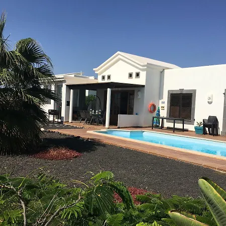 Marina Deluxe & Pool