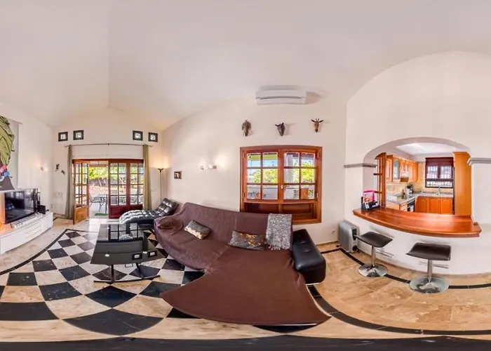 Marina Deluxe & Pool Βίλα *