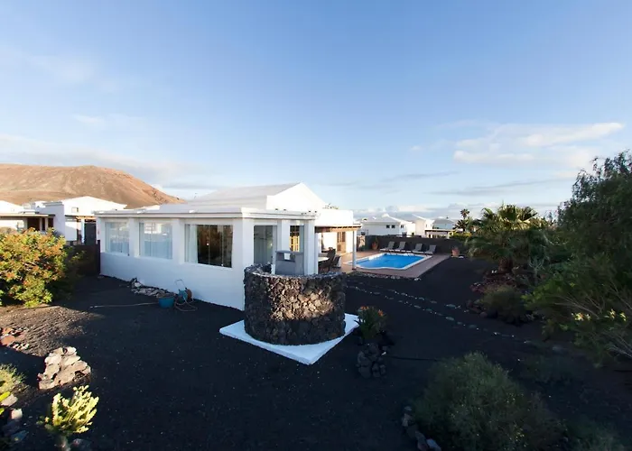 Marina Deluxe & Pool Βίλα *